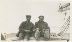 Image of Captain Pardy and crew
